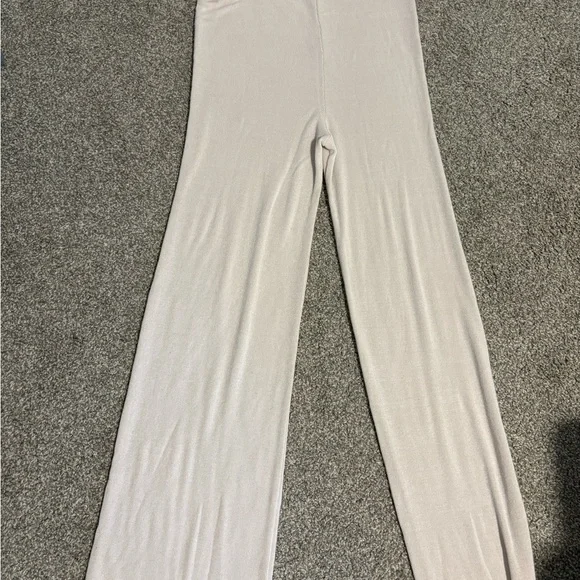 Zara Off-White Cream Long Knit Pull on Flared Pants Women’s Size Medium - Picture 6 of 8